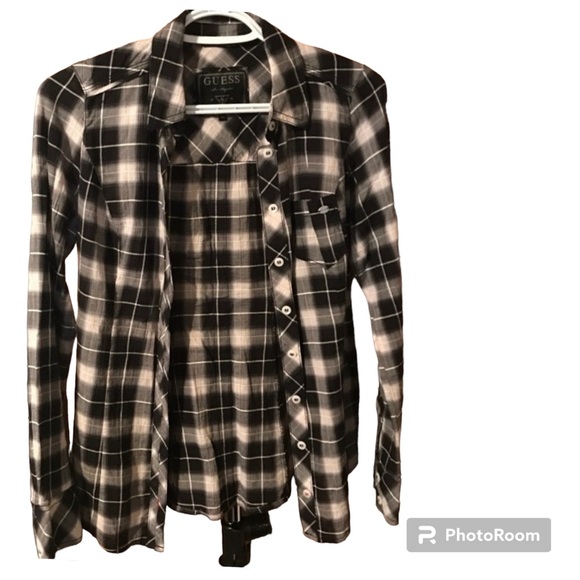 Female plaid guess shirt - Picture 1 of 1